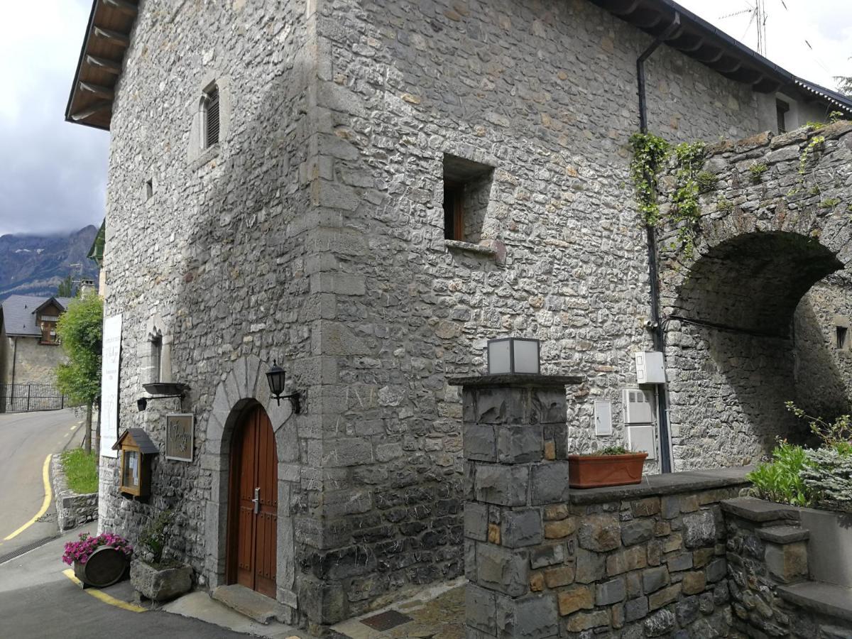 ホテル Abadia Del Pirineo トラマカスティリャ・デ・テナ エクステリア 写真