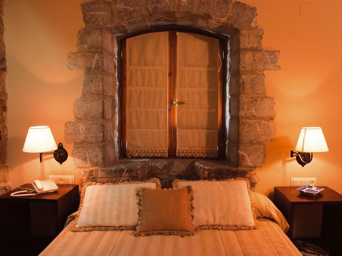 ホテル Abadia Del Pirineo トラマカスティリャ・デ・テナ エクステリア 写真