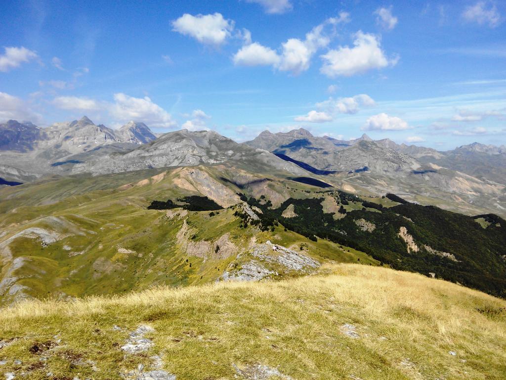 ホテル Abadia Del Pirineo トラマカスティリャ・デ・テナ エクステリア 写真