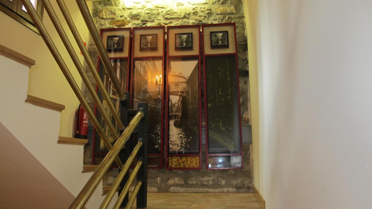 ホテル Abadia Del Pirineo トラマカスティリャ・デ・テナ エクステリア 写真